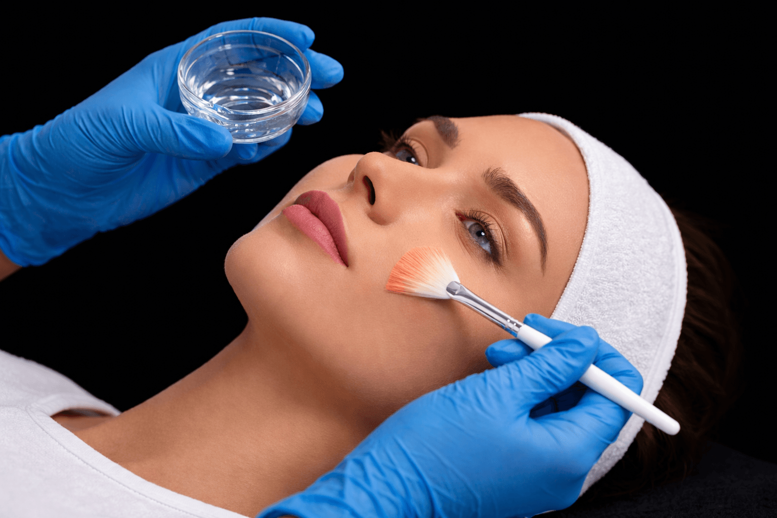 Peeling Chimico - Trattamento estetico per rinnovamento e levigatura della pelle